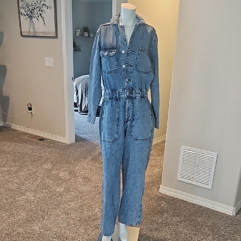 Universal Thread Blue Denim Overalls High-Waisted Vintage Style